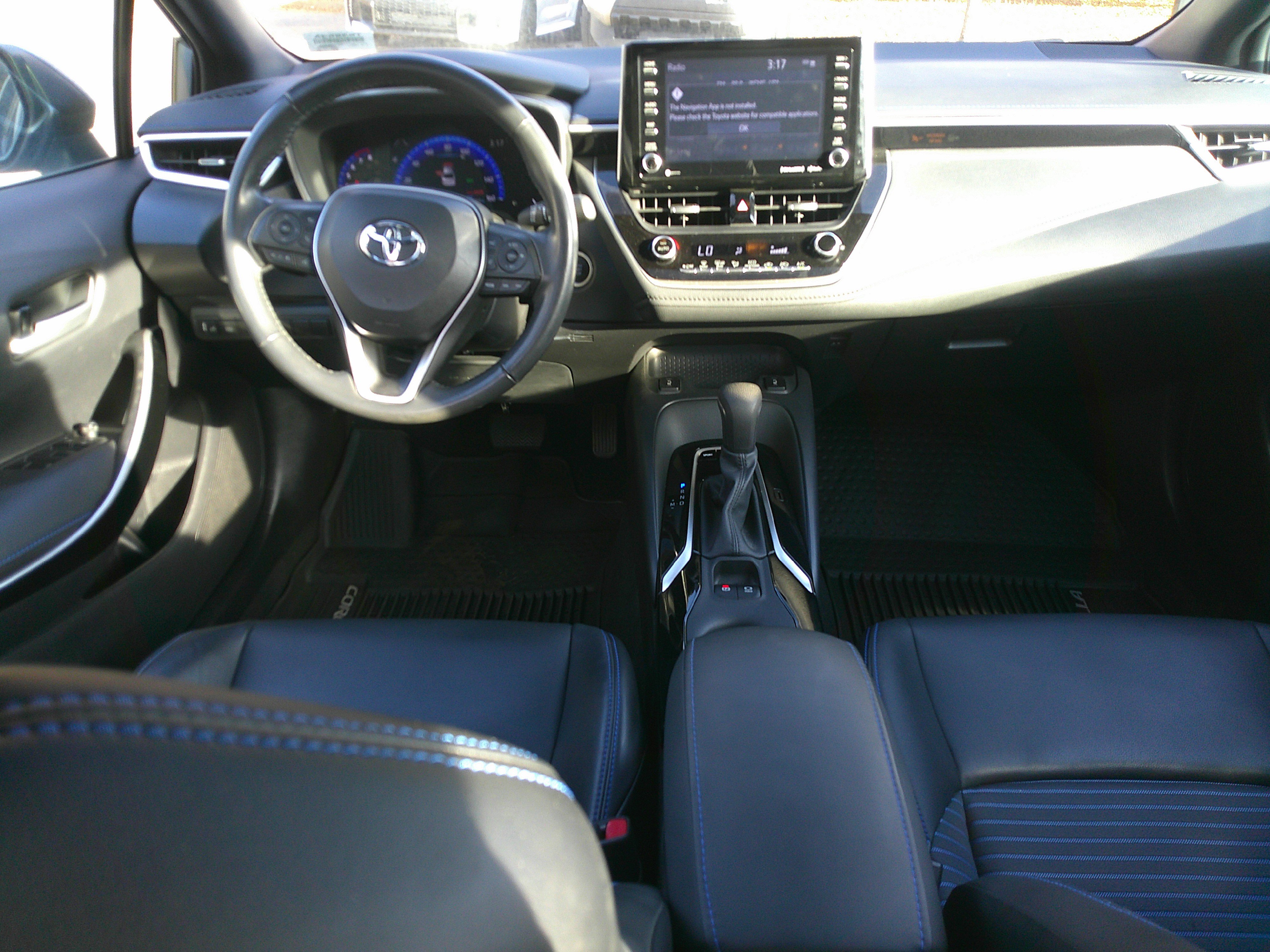 Used 2021 Toyota Corolla XSE image 31