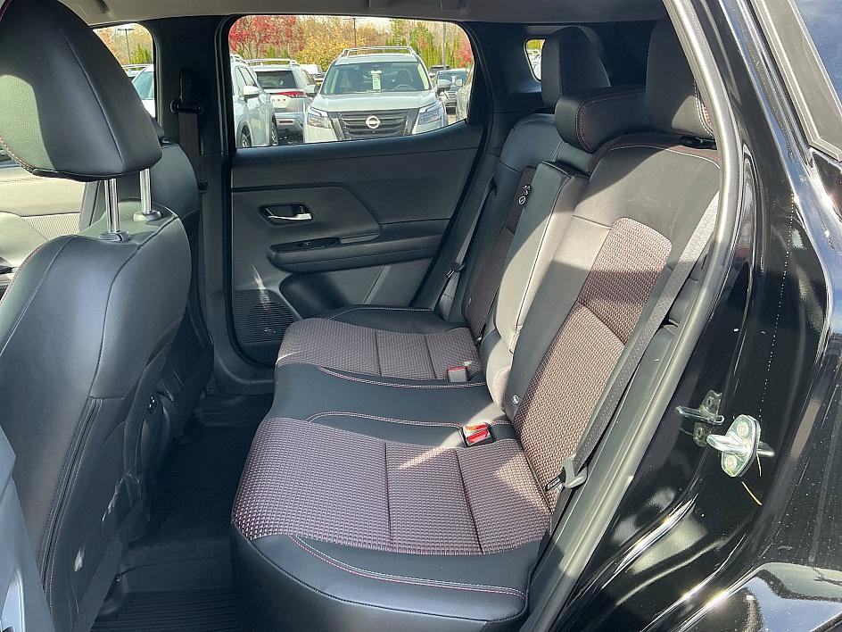 New 2026 Nissan Kicks SR image 23