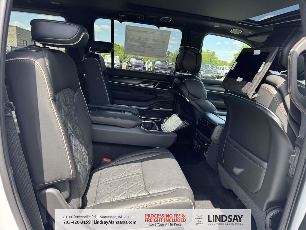 New 2026 Jeep Grand Wagoneer Summit AWD/4WD image 14