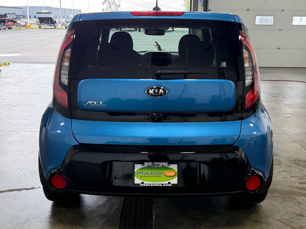 Used 2016 Kia Soul + w/ Designer's Package FWD image 38