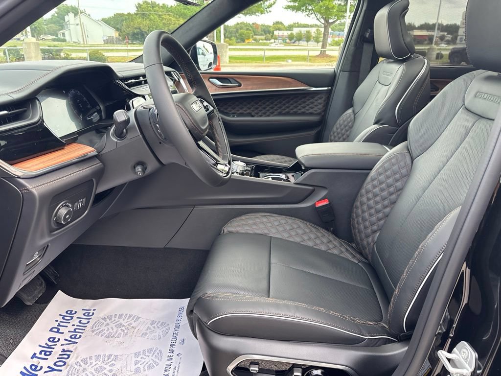 New 2027 Jeep Grand Cherokee Summit AWD/4WD image 36