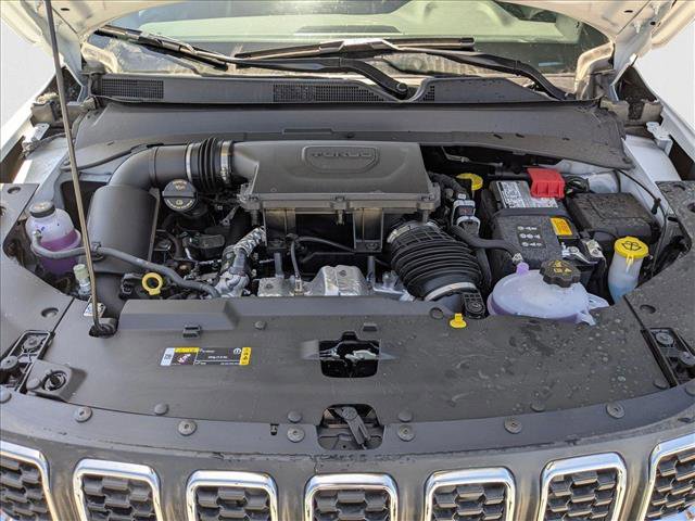 New 2025 Jeep Compass Latitude image 16