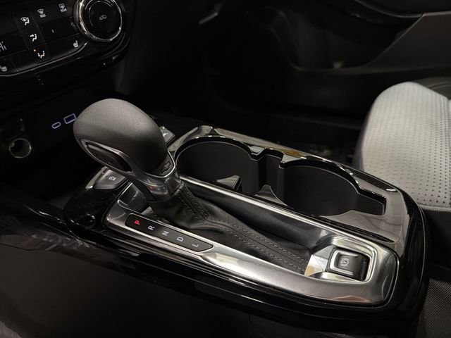 Certified 2025 Chevrolet Trax LT w/ LT Convenience Package image 25