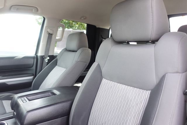 Used 2014 Toyota Tundra SR5 w/ SR5 Upgrade Package image 25