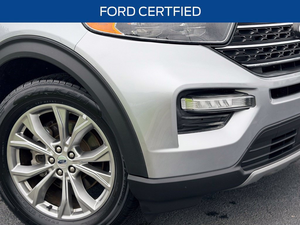 Used 2023 Ford Explorer XLT w/ Equipment Group 202A RWD image 3