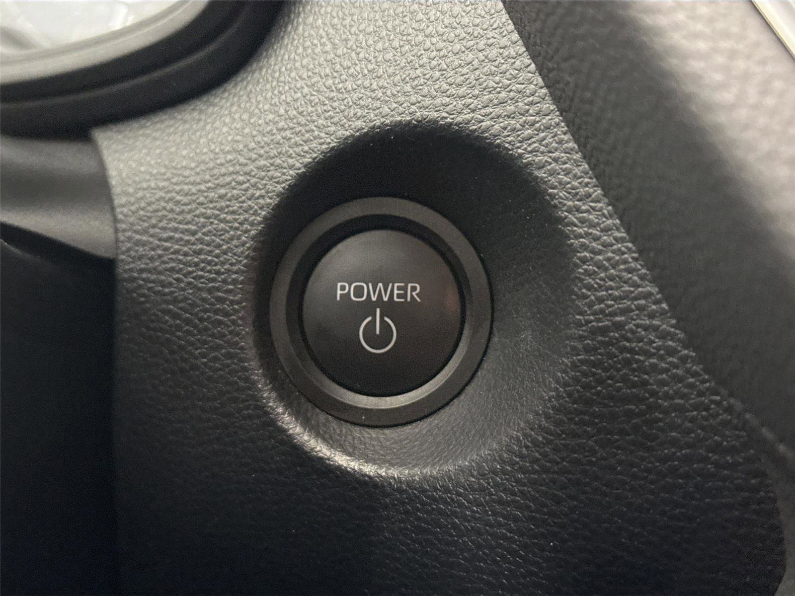 Used 2025 Toyota Corolla Cross AWD Hybrid image 18
