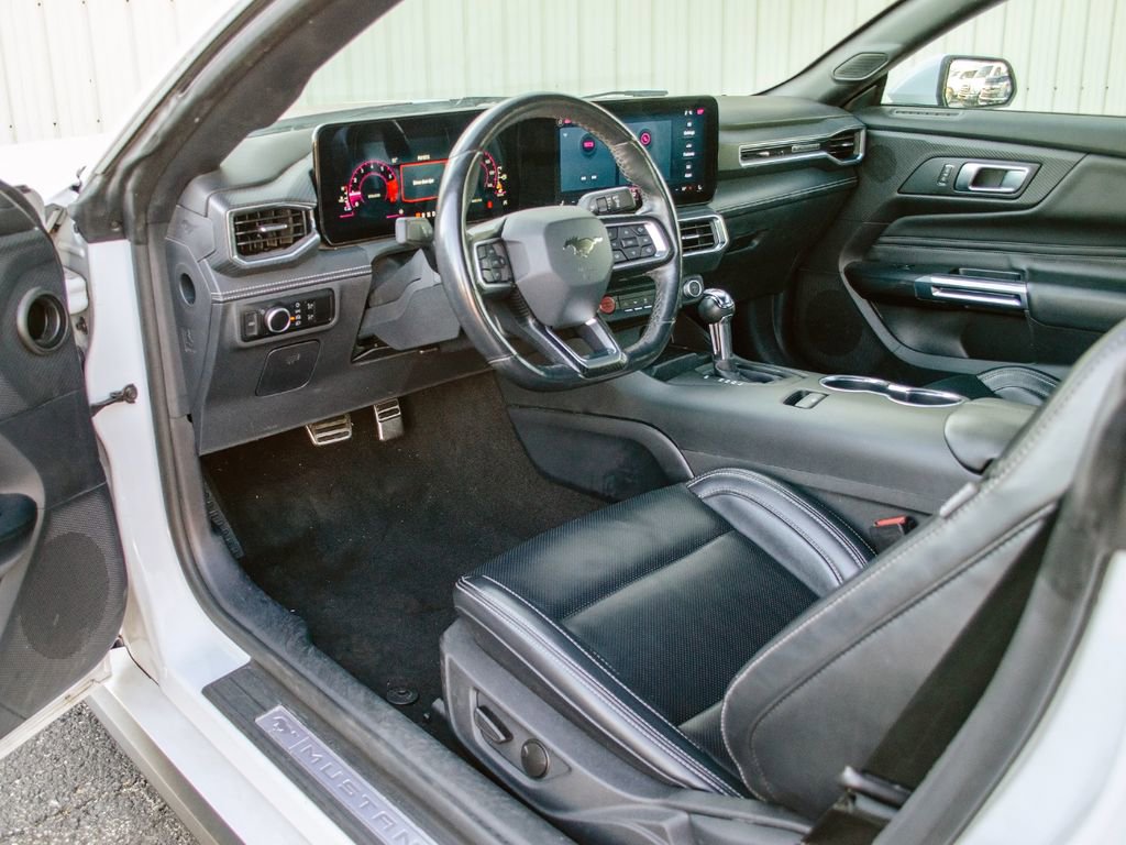 Used 2024 Ford Mustang Premium RWD image 27