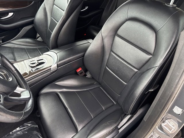 Used 2019 Mercedes-Benz GLC 300 4MATIC image 10