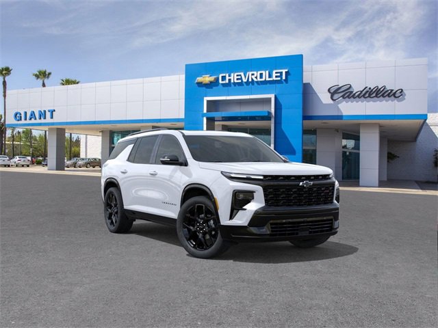 New 2026 Chevrolet Traverse RS image 2