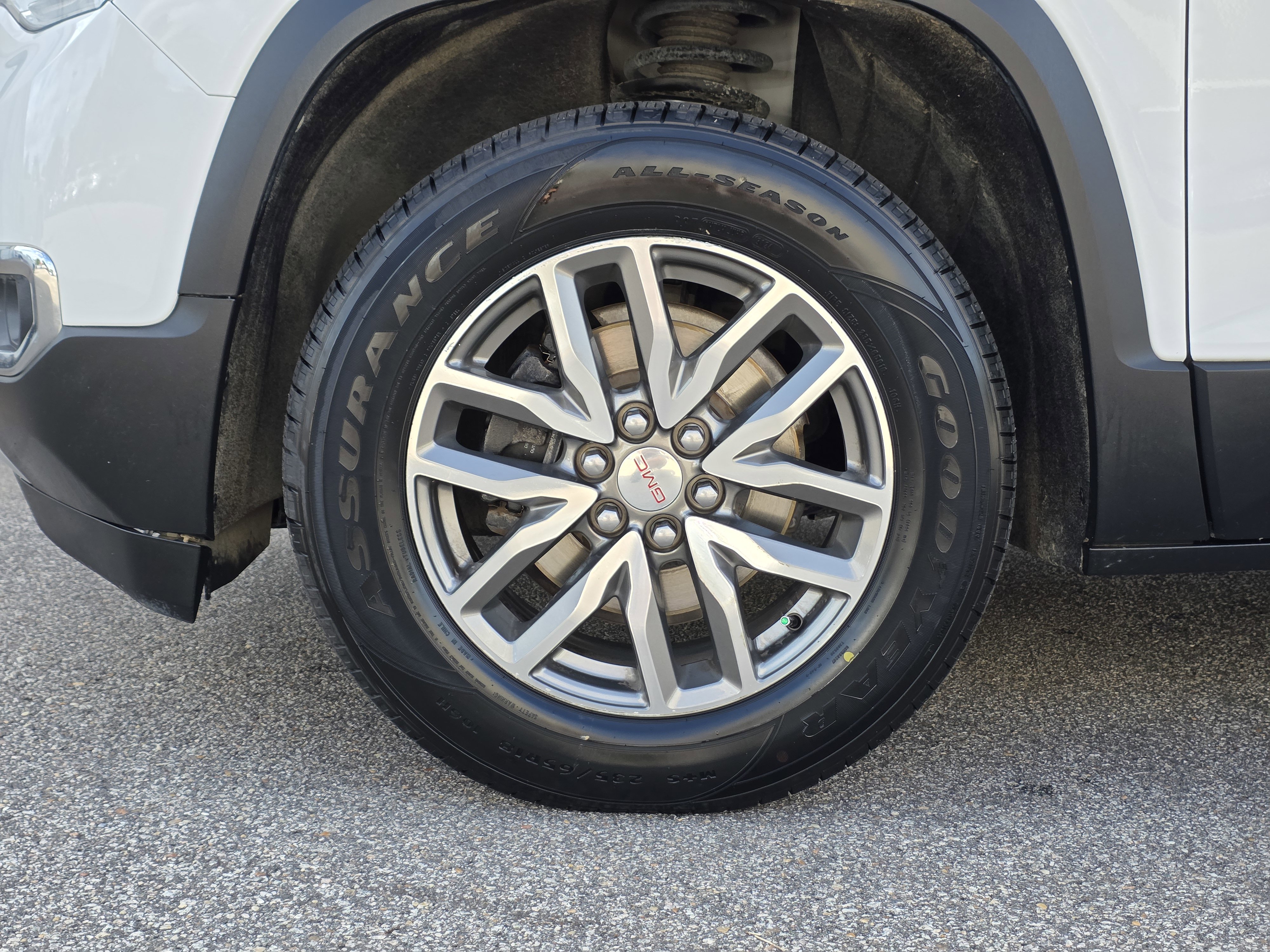 Used 2019 GMC Acadia SLE image 44