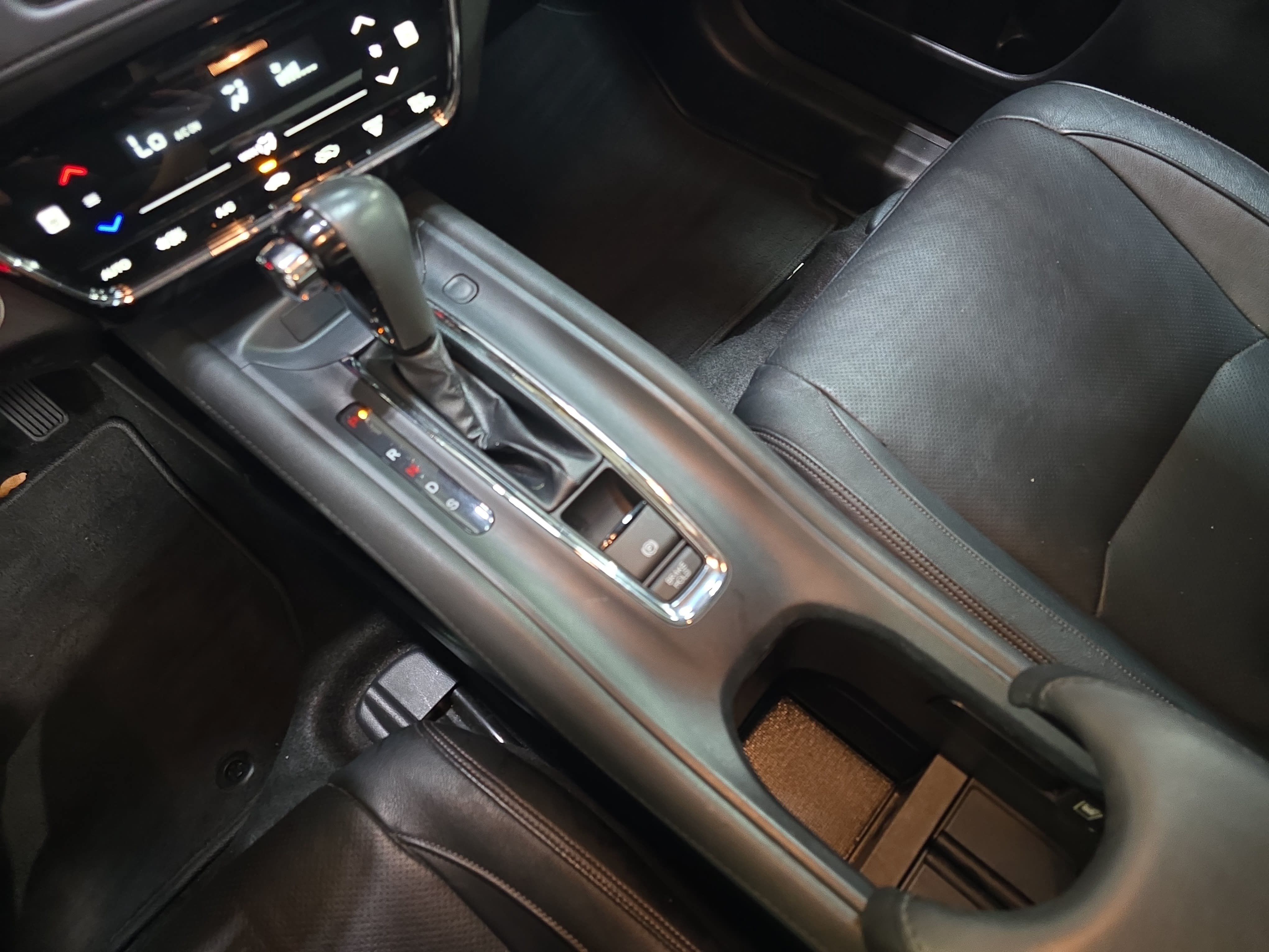 Certified 2021 Honda HR-V EX-L image 22