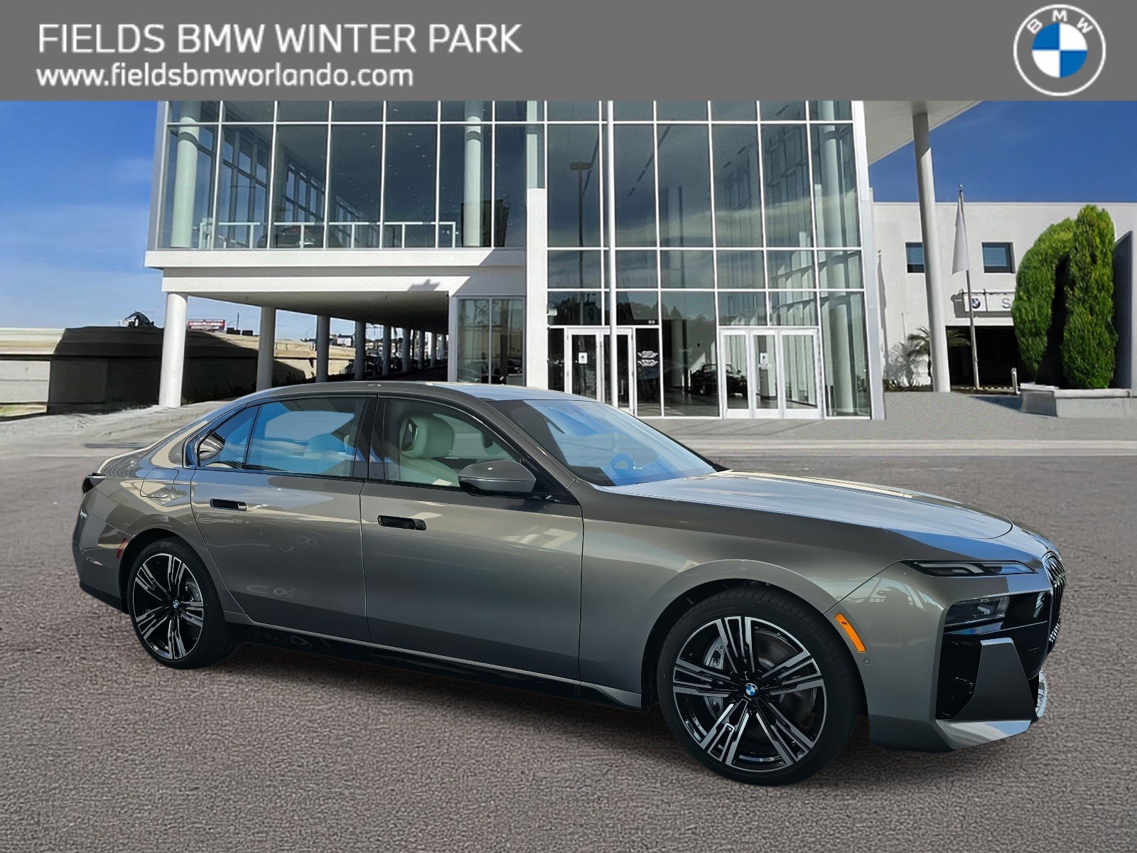 New 2025 BMW 760i xDrive