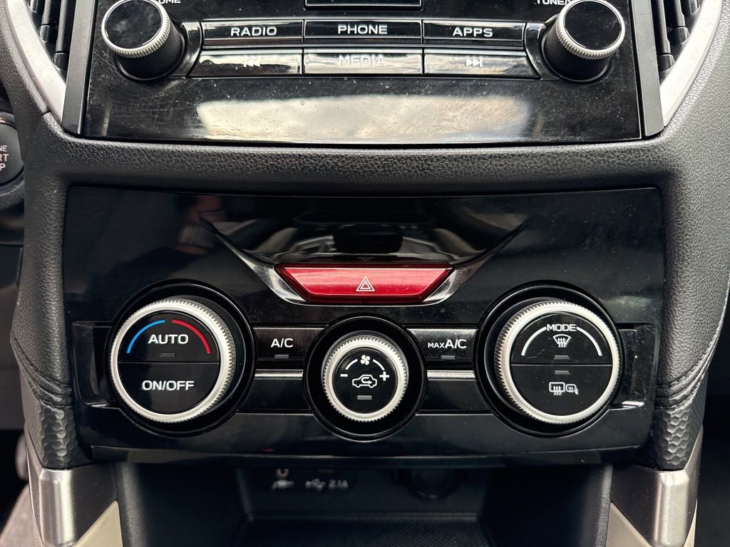 Used 2020 Subaru Forester Premium image 15