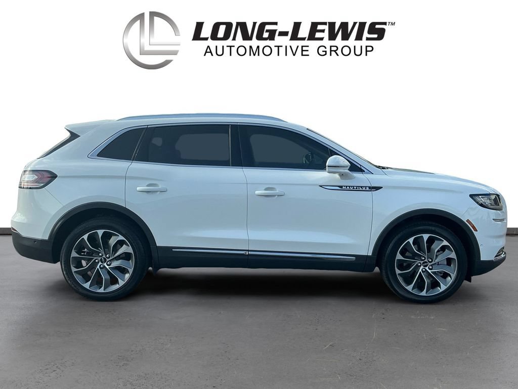Used 2023 Lincoln Nautilus Reserve w/ Equipment Group 201A AWD/4WD image 8