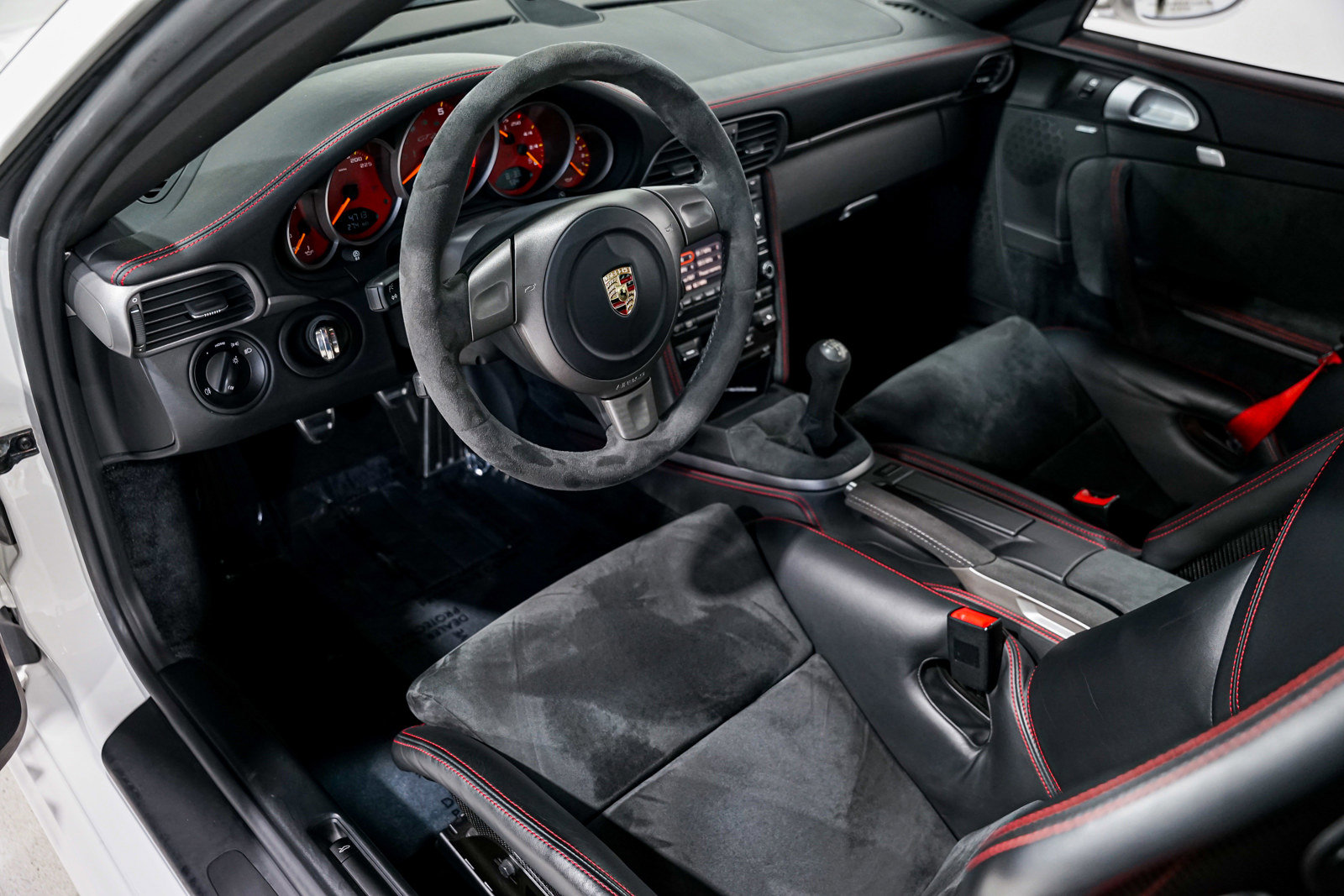 Used 2009 Porsche 911 GT2 image 9