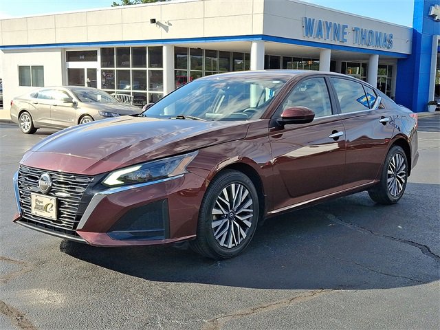 Used 2023 Nissan Altima 2.5 SV image 3