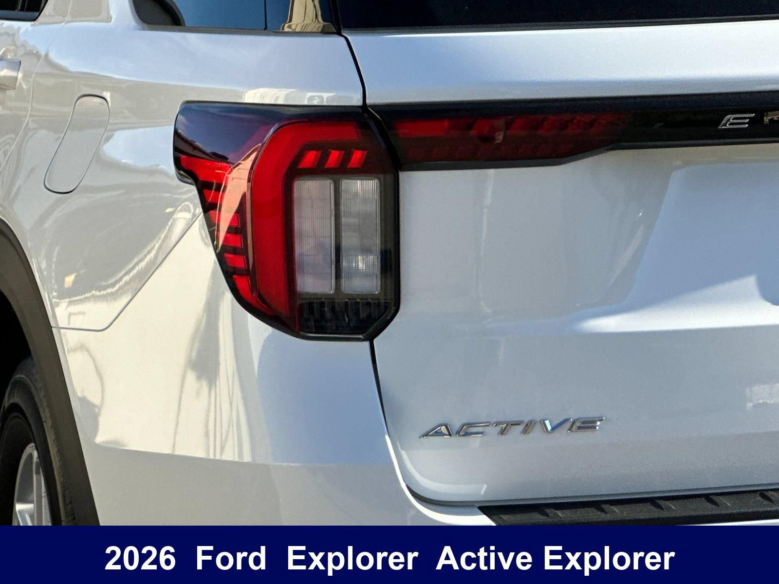 New 2026 Ford Explorer Active w/ Active Comfort Package RWD image 39