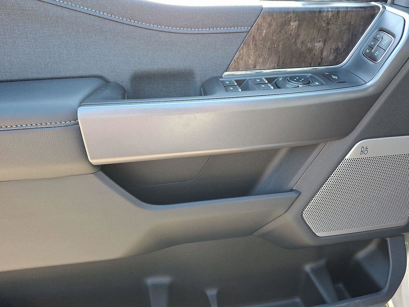 New 2026 Ford F250 Lariat w/ Lariat Premium Package image 9