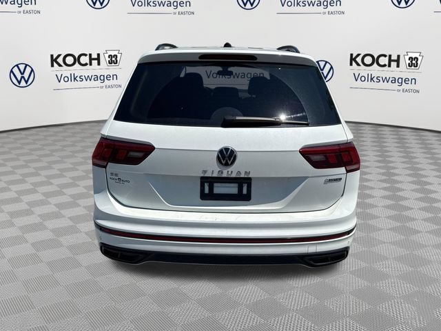 Used 2024 Volkswagen Tiguan SE R-Line AWD/4WD image 7