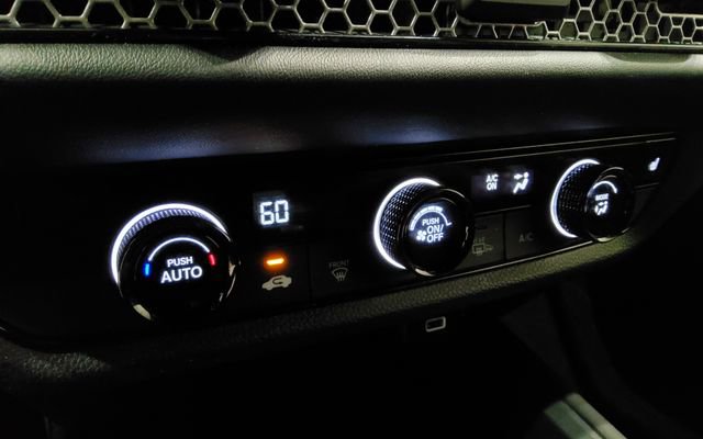 Certified 2025 Honda HR-V Sport image 26
