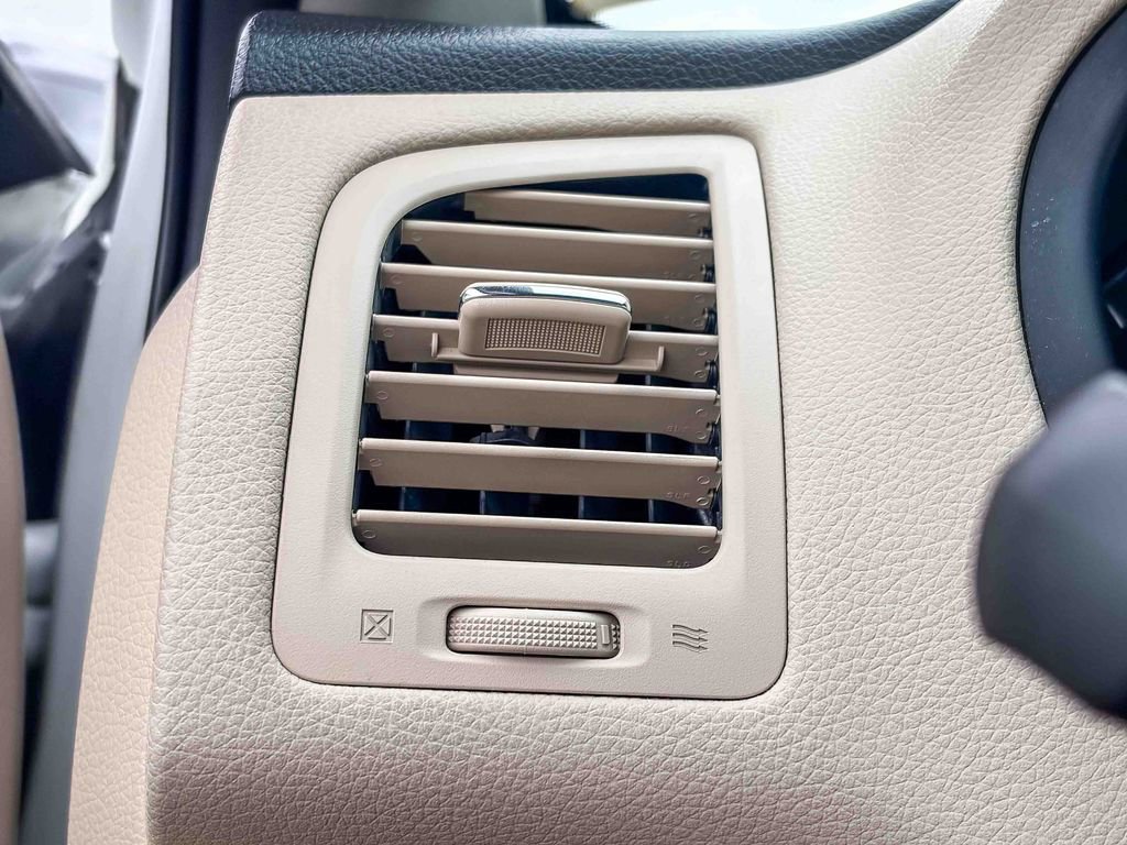 Used 2015 Nissan Altima 2.5 SV w/ Convenience Package image 43