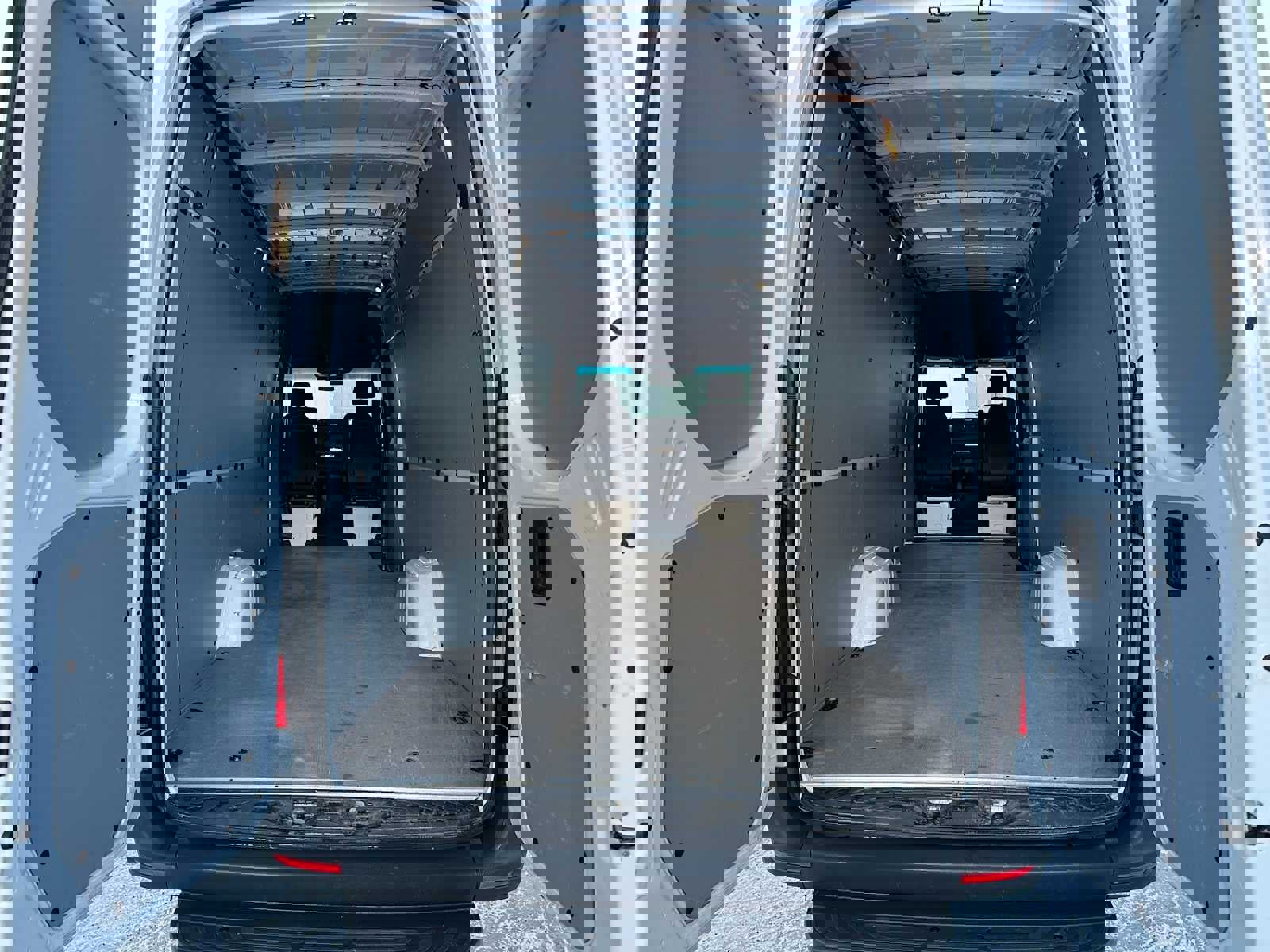 Used 2023 Mercedes-Benz Sprinter 2500 image 18