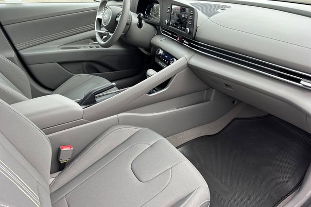 New 2026 Hyundai Elantra Sport image 15