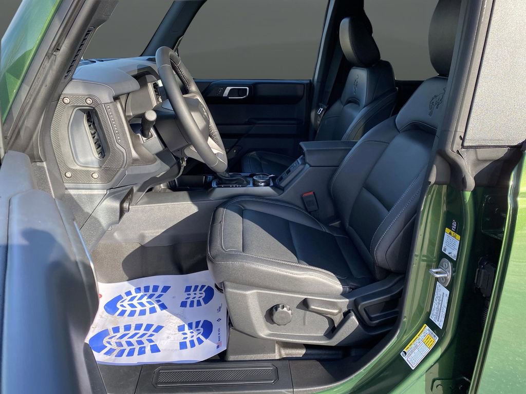 New 2025 Ford Bronco Badlands image 4