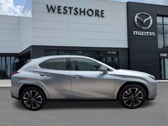 Used 2025 Lexus UX 300h FWD w/ Accessory Package (Z1) image 2