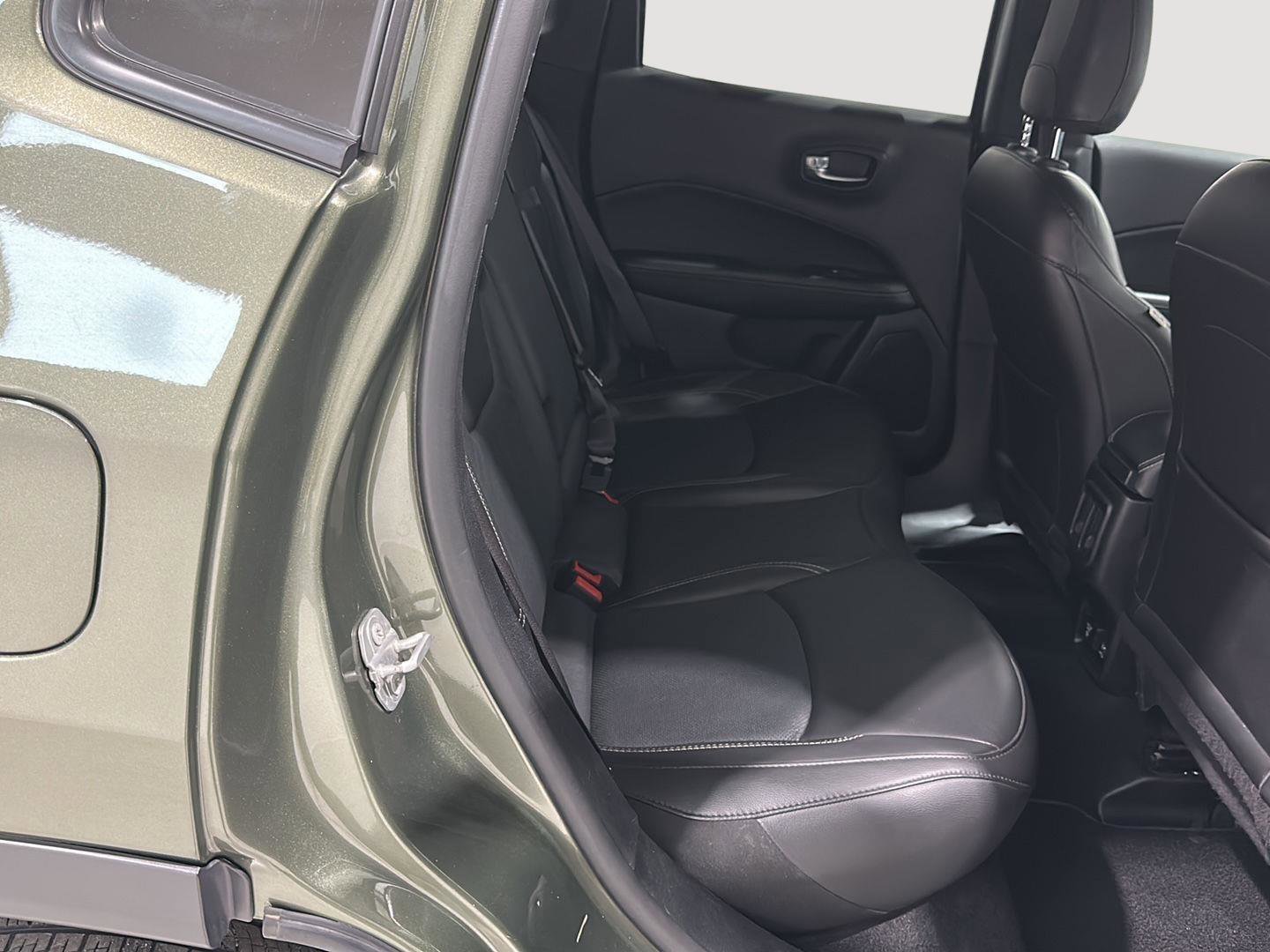 Used 2021 Jeep Compass Latitude w/ Driver Assistance Group image 22