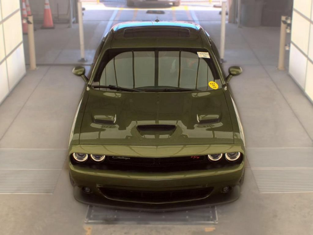 Used 2020 Dodge Challenger R/T Scat Pack w/ Dynamics Package RWD image 2