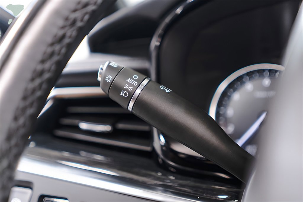 Used 2022 Cadillac XT5 Premium Luxury w/ LPO, Floor Liner Package image 21