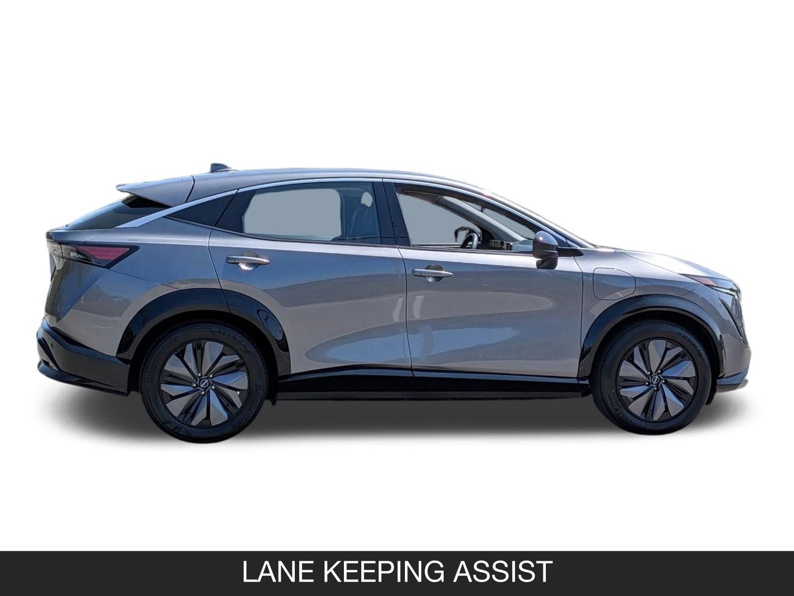 Used 2023 Nissan Ariya FWD image 6