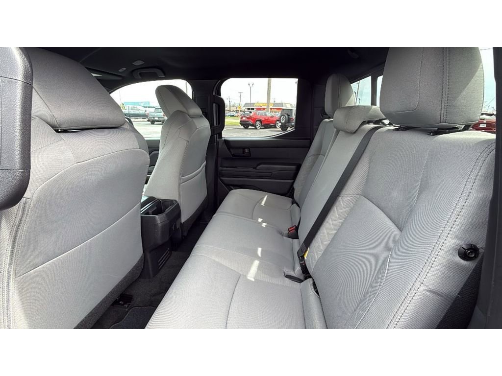 Certified 2025 Toyota Tacoma SR5 w/ SR5 Upgrade Package AWD/4WD image 35