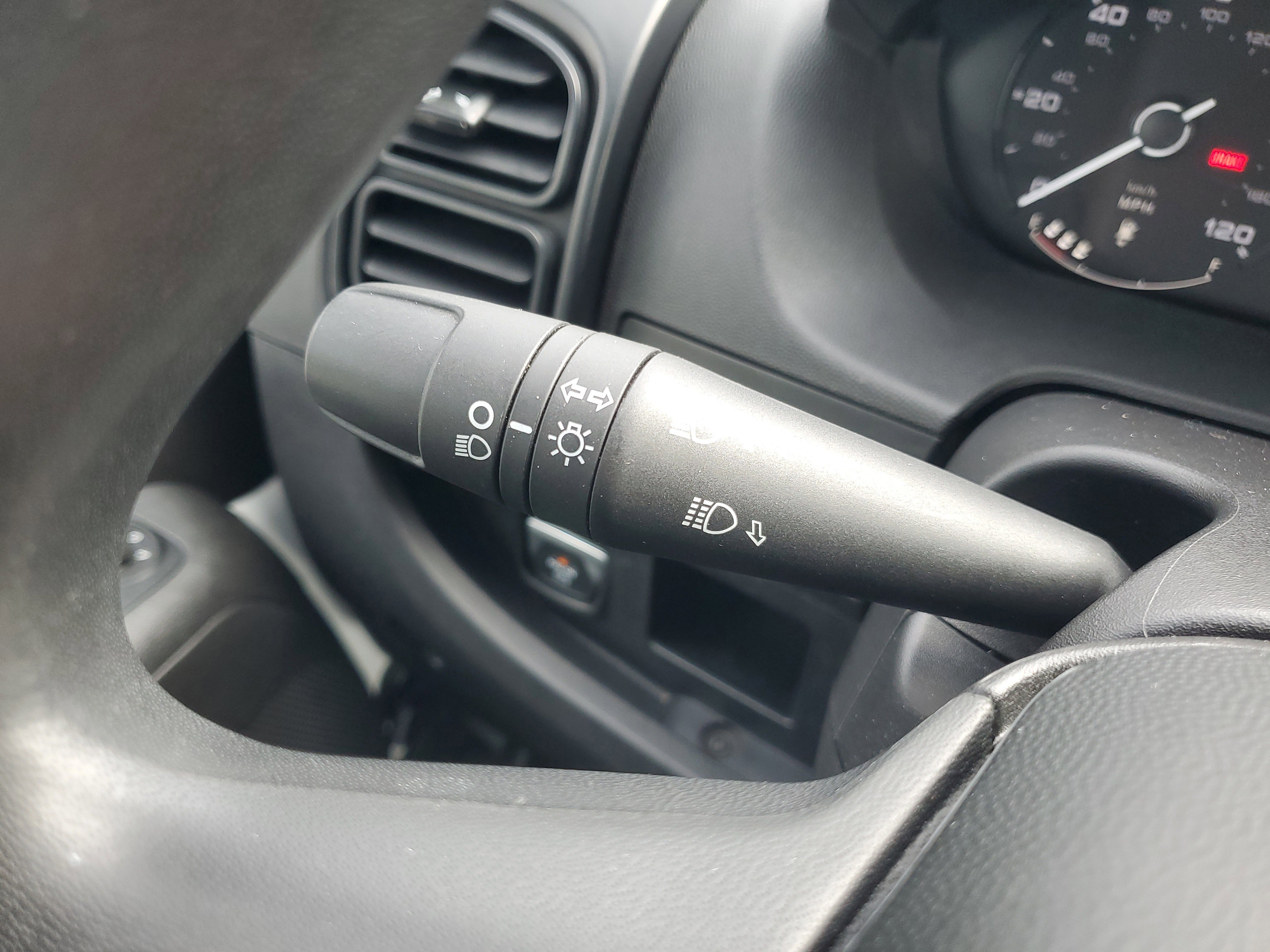 Used 2025 RAM ProMaster 2500 w/ Convenience Group image 28