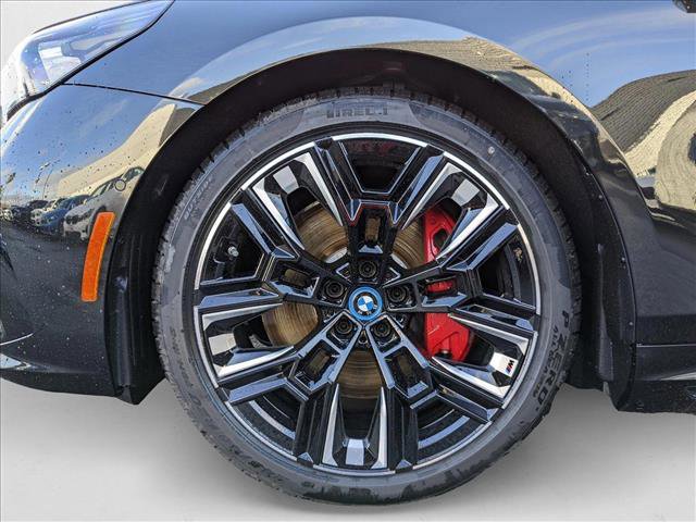 Used 2024 BMW i5 M60 w/ Premium Package image 9