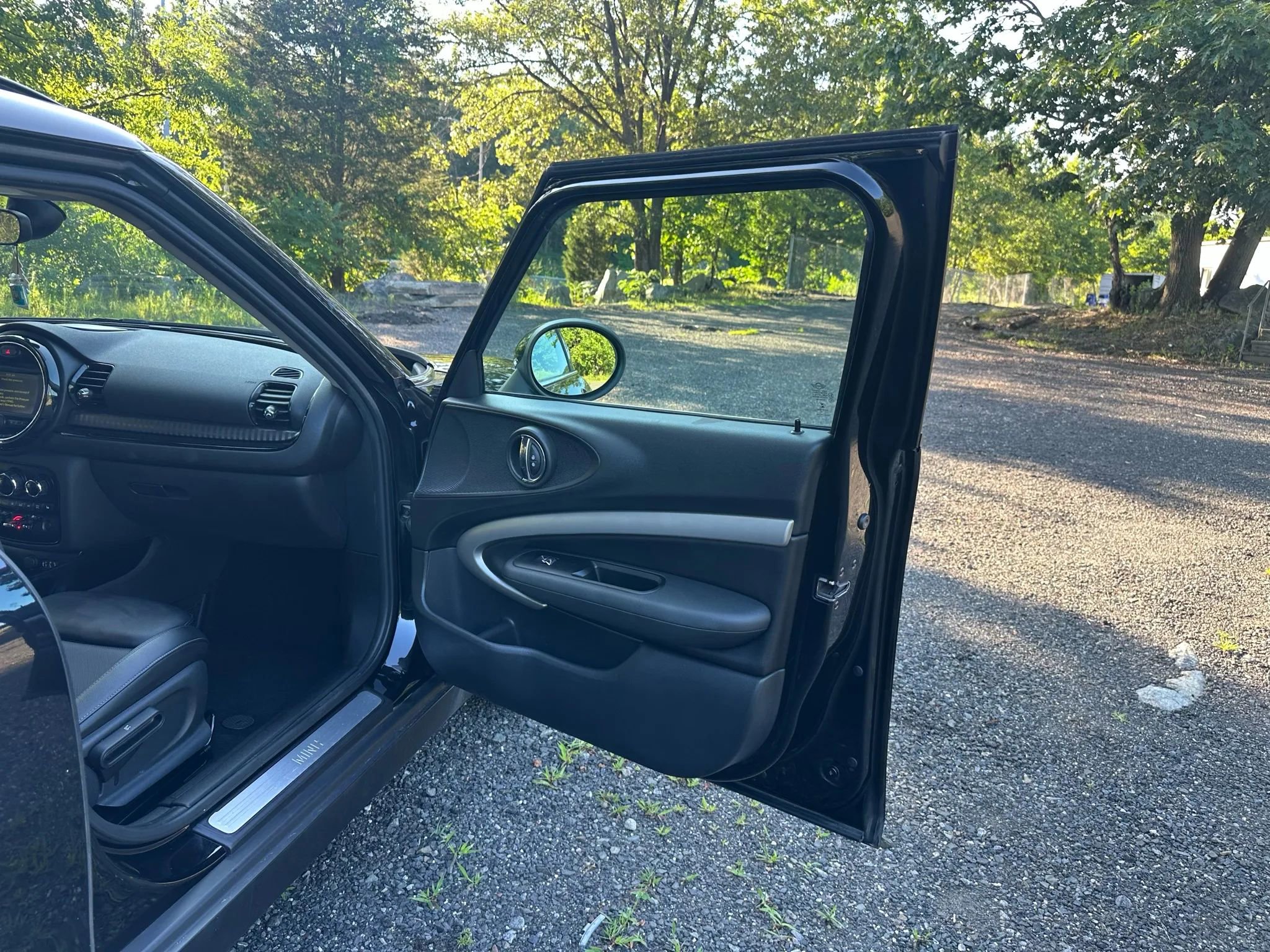 Used 2016 MINI Cooper Clubman Cooper Hatchback 4D image 17