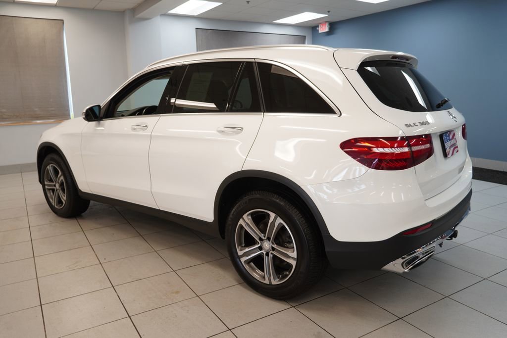 Used 2017 Mercedes-Benz GLC 300 4MATIC image 8