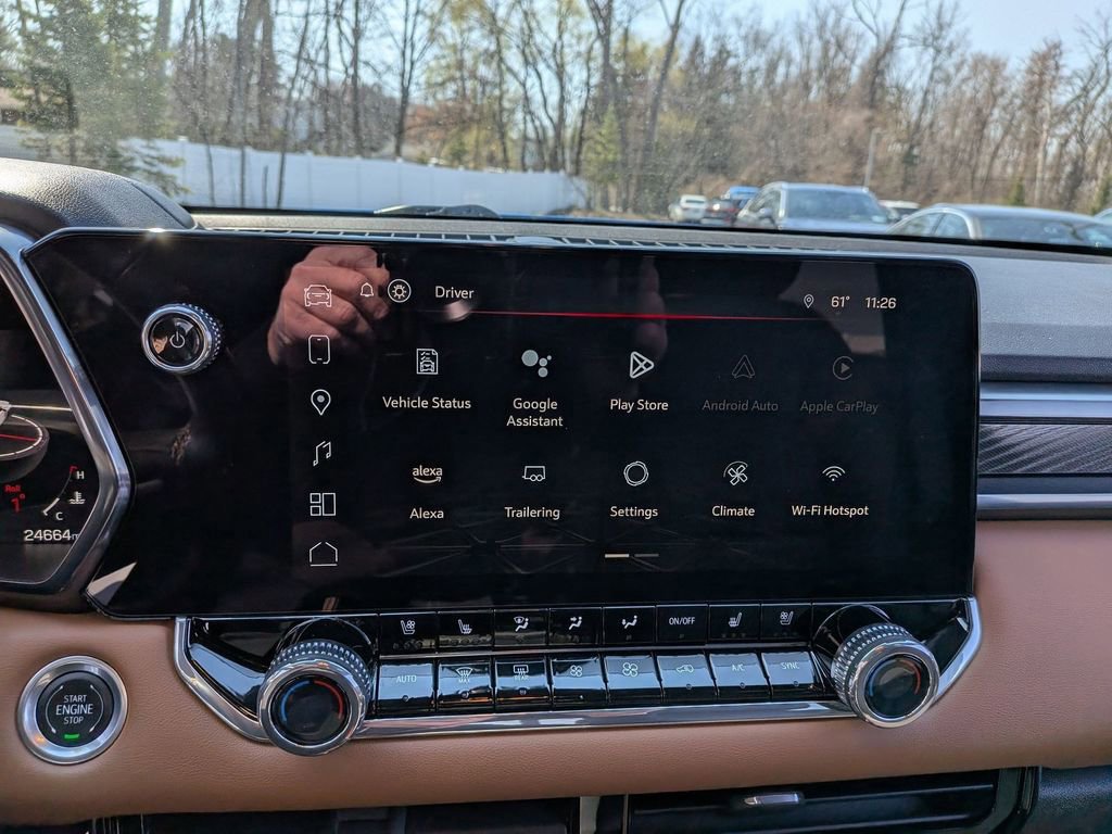 Used 2024 GMC Canyon AT4 w/ AT4 Premium Package image 12