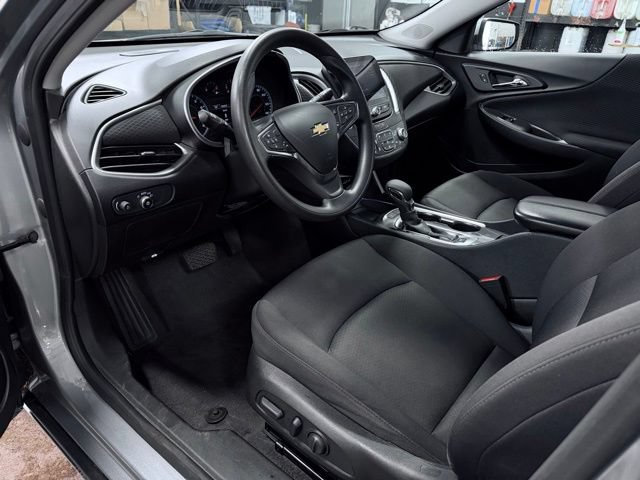 Used 2024 Chevrolet Malibu LT FWD image 17