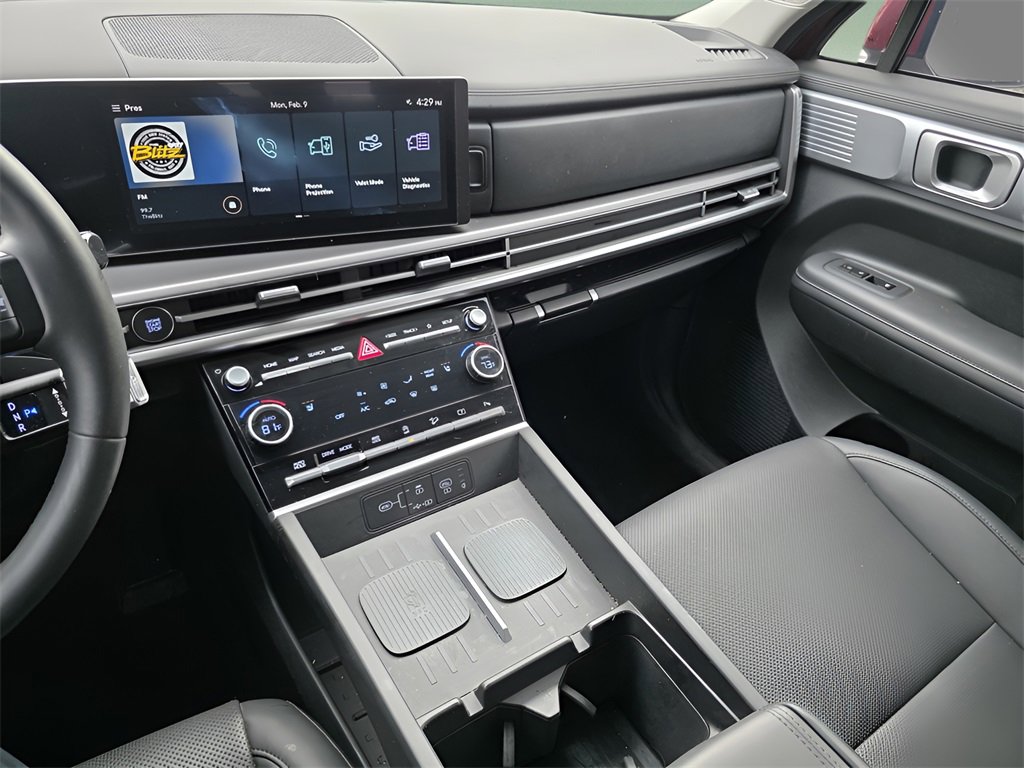 Used 2025 Hyundai Santa Fe SEL image 31