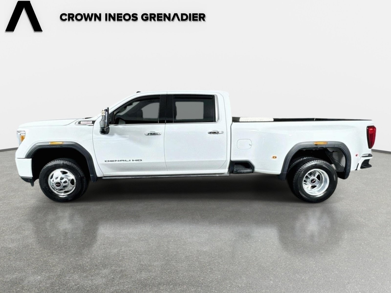 Used 2021 GMC Sierra 3500 Denali w/ Denali Ultimate Package AWD/4WD image 8