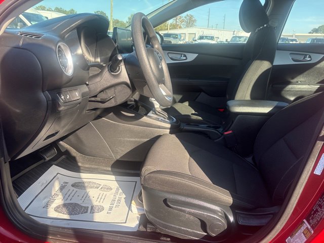 Used 2024 Kia Forte LXS w/ LXS Technology Package image 16