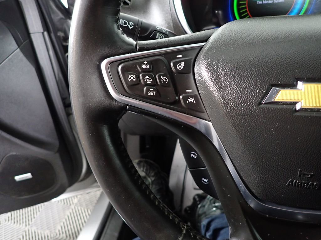 Used 2018 Chevrolet Volt Premier w/ Driver Confidence Package image 23