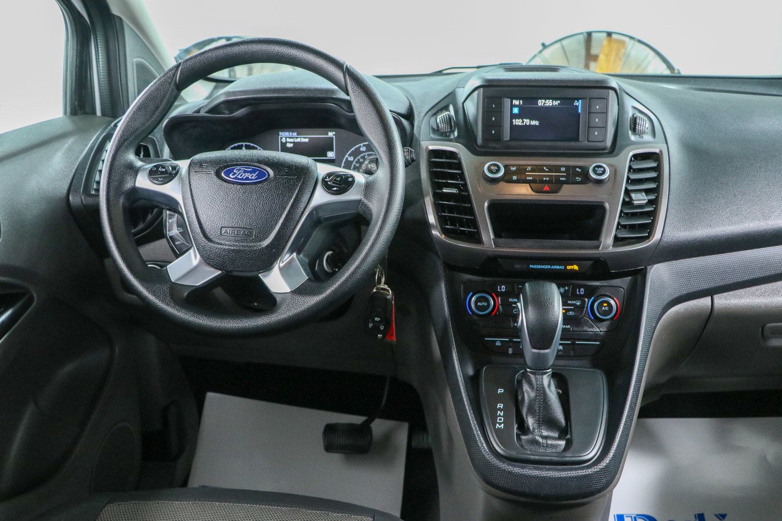 Used 2020 Ford Transit Connect XL FWD image 17