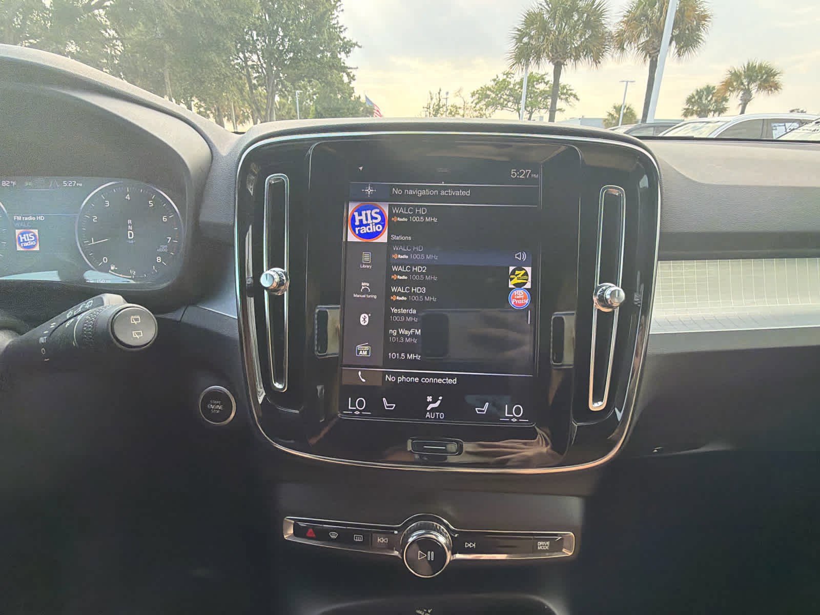 Used 2020 Volvo XC40 T5 Momentum w/ Protection Package Premier AWD/4WD image 32