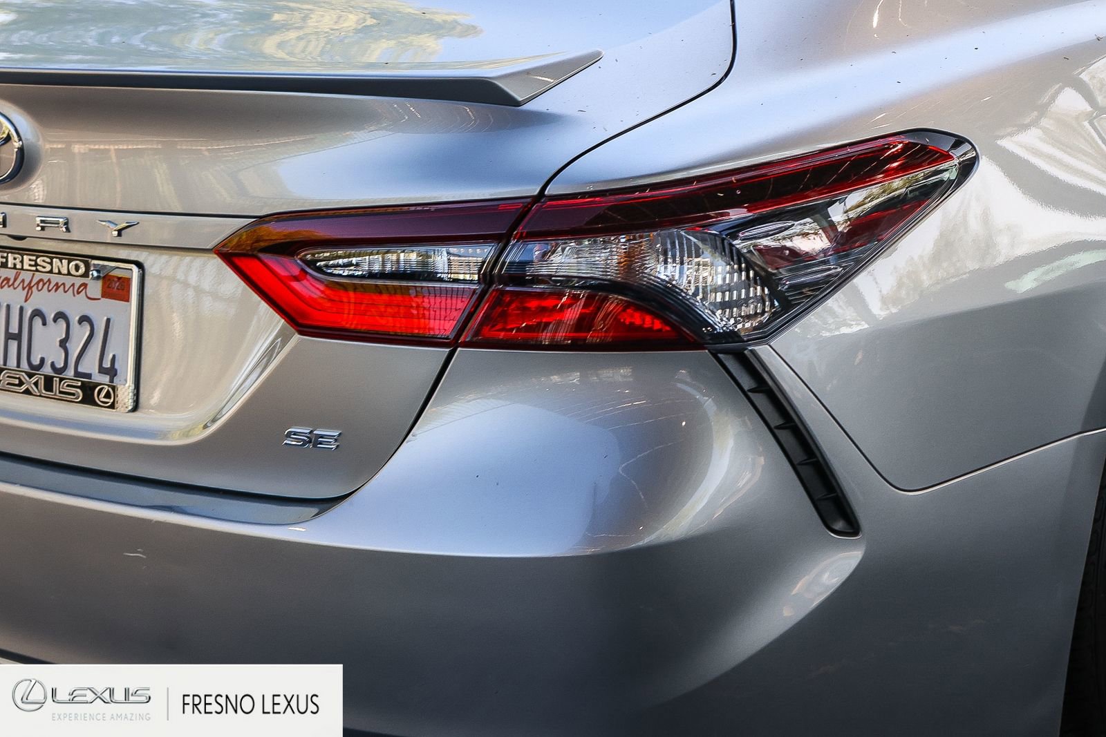 Used 2024 Toyota Camry SE image 7