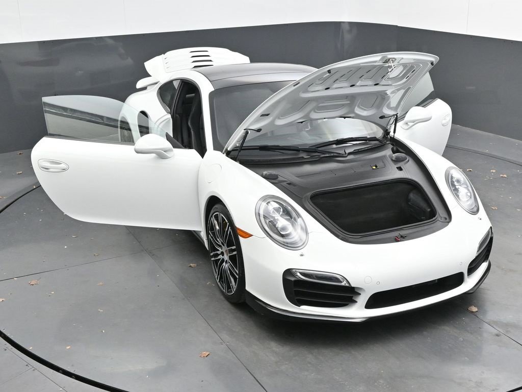 Used 2014 Porsche 911 Turbo S image 42