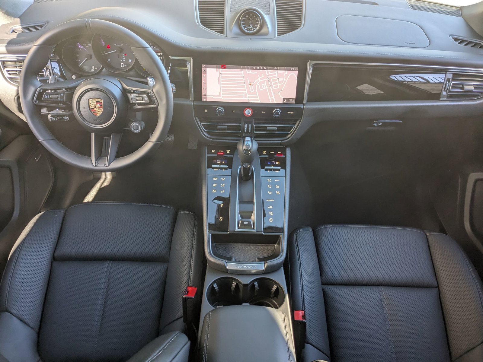 New 2026 Porsche Macan Turbo AWD/4WD image 23
