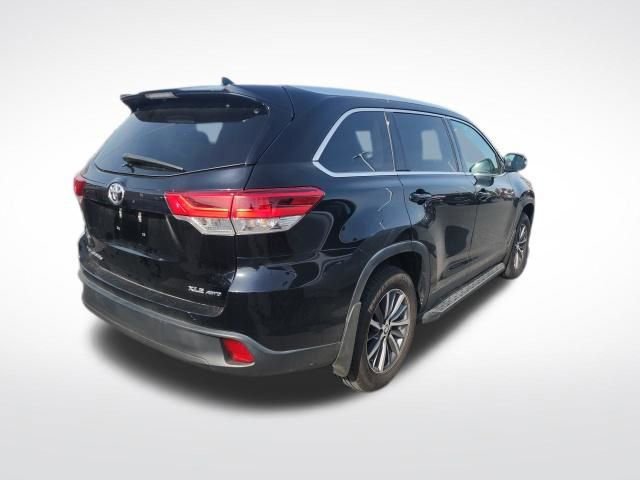 Used 2019 Toyota Highlander XLE image 20